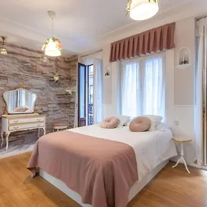 https://piso-diseo-deluxe-casco-viejo-entrada-autonoma-y-ascensor.basquecountryhotels.org
